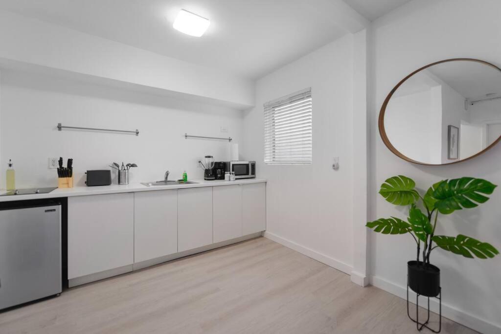 Beautiful Apt 2/2 Near The Beach Miami Exteriör bild